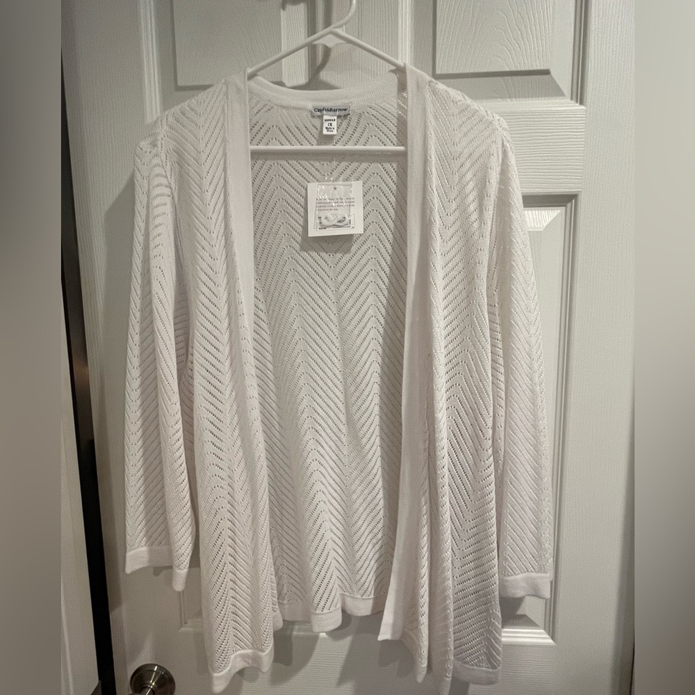 NWT! Very pretty lightweight jacket/sweater, 3/4 sleeves.